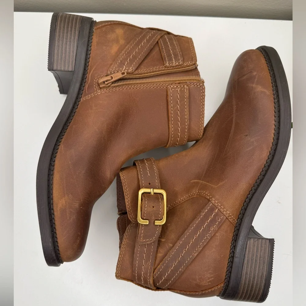 Clarks Collection NWT Cognac Leather Ankle Boots Buckle Zip Booties 6.5 - Picture 7 of 11